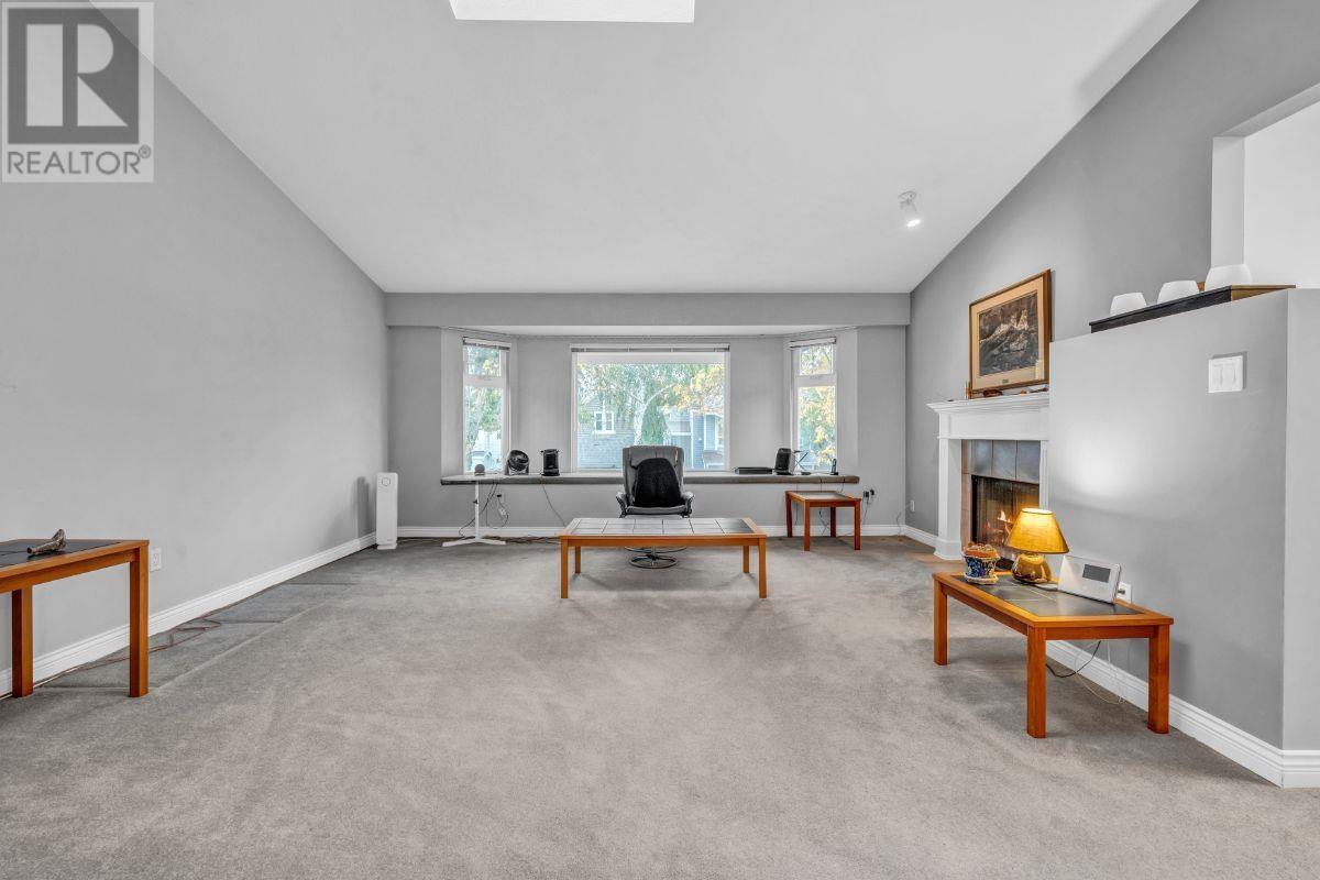9266 Mcburney Drive, Richmond, British Columbia  V6Y 3H4 - Photo 2 - R2824347
