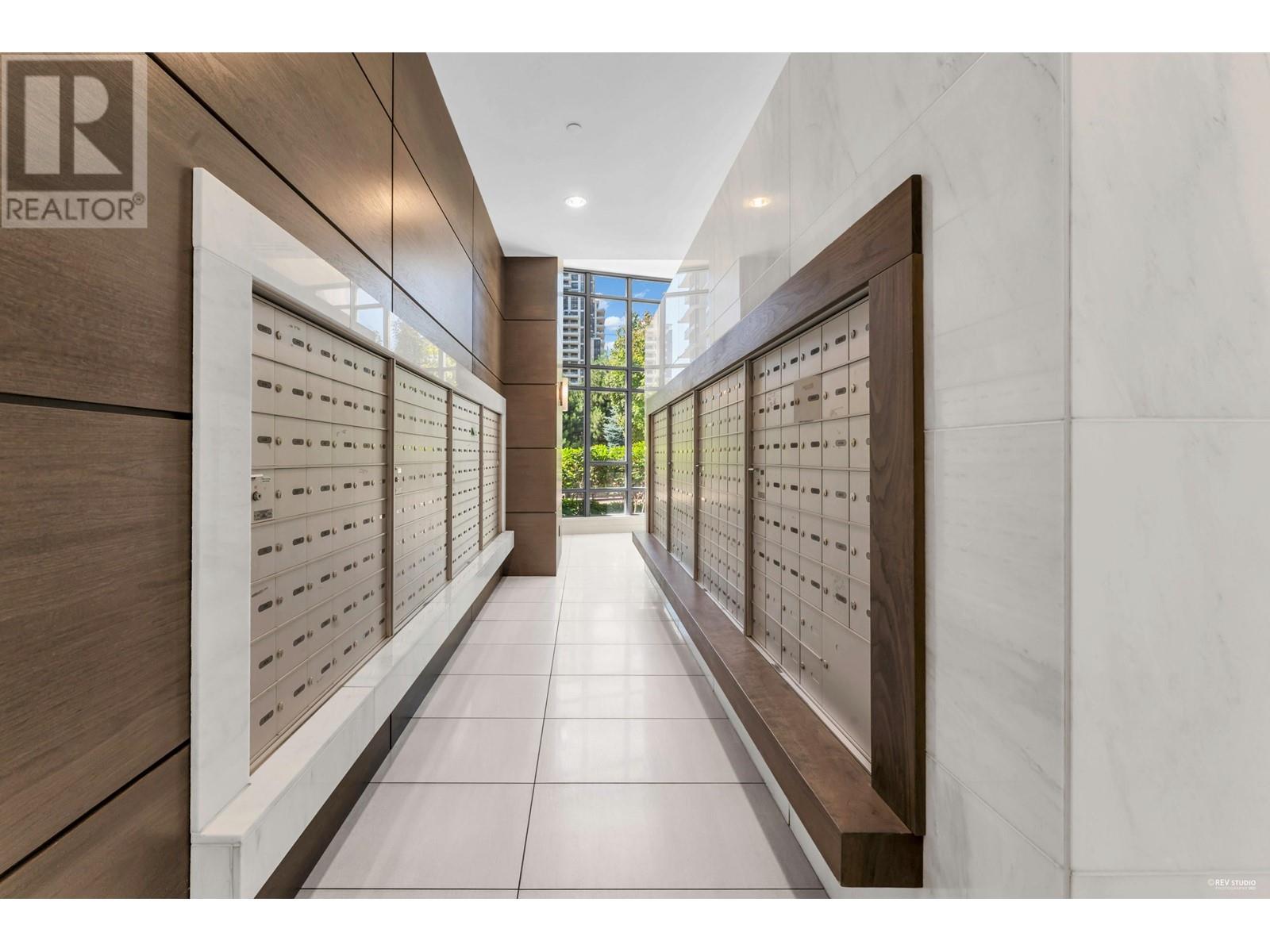 3605 2008 Rosser Avenue, Burnaby, British Columbia  V5C 0H8 - Photo 8 - R2824001