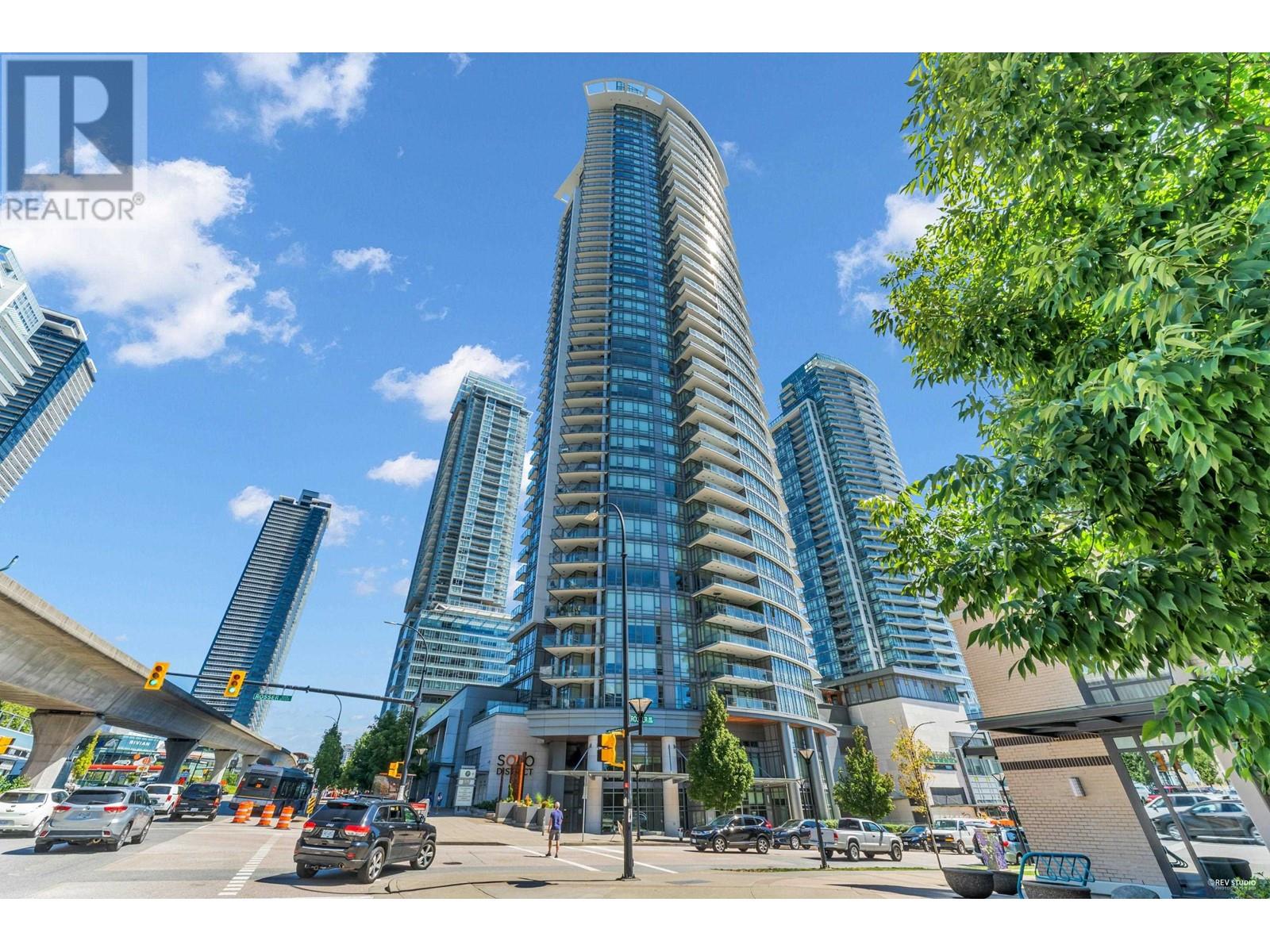 3605 2008 Rosser Avenue, Burnaby, British Columbia  V5C 0H8 - Photo 2 - R2824001