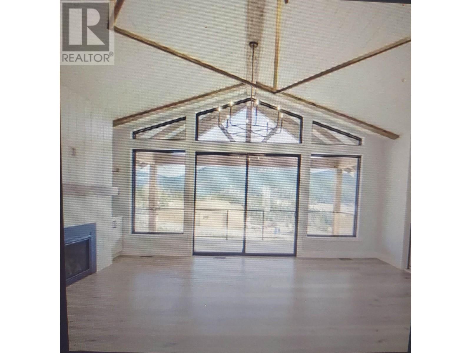 Unknown Address, ,    - Photo 3 - C8054898