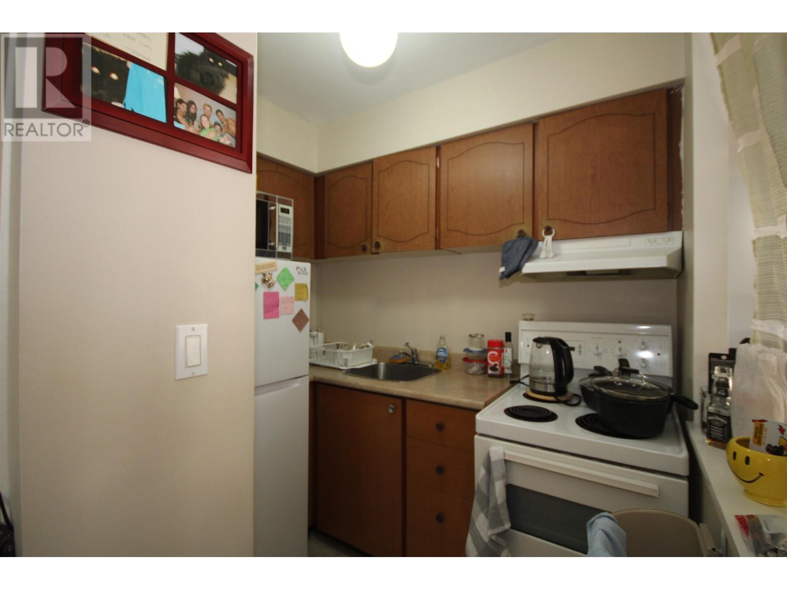 207 1251 Cardero Street, Vancouver, British Columbia  V6G 2H9 - Photo 4 - R2823996