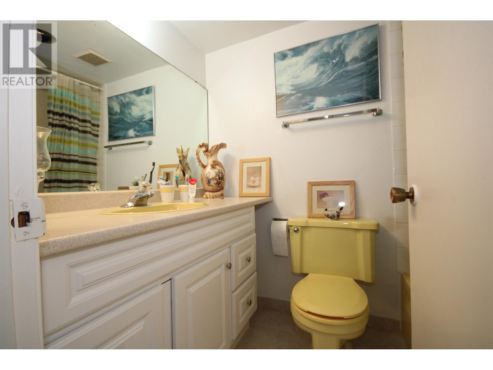207 1251 Cardero Street, Vancouver, British Columbia  V6G 2H9 - Photo 6 - R2823996