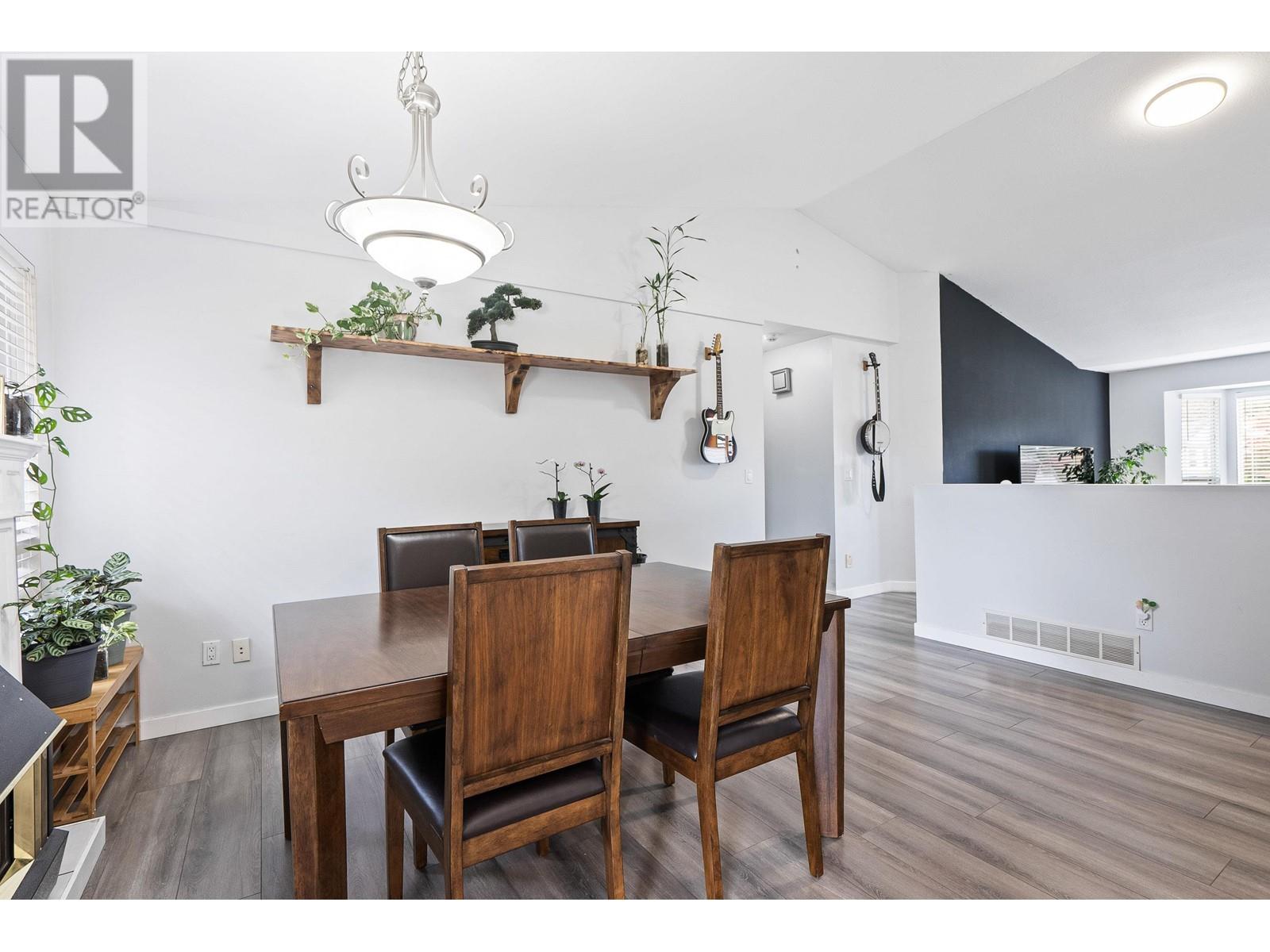 12447 189a Street, Pitt Meadows, British Columbia  V3Y 2H2 - Photo 10 - R2824411