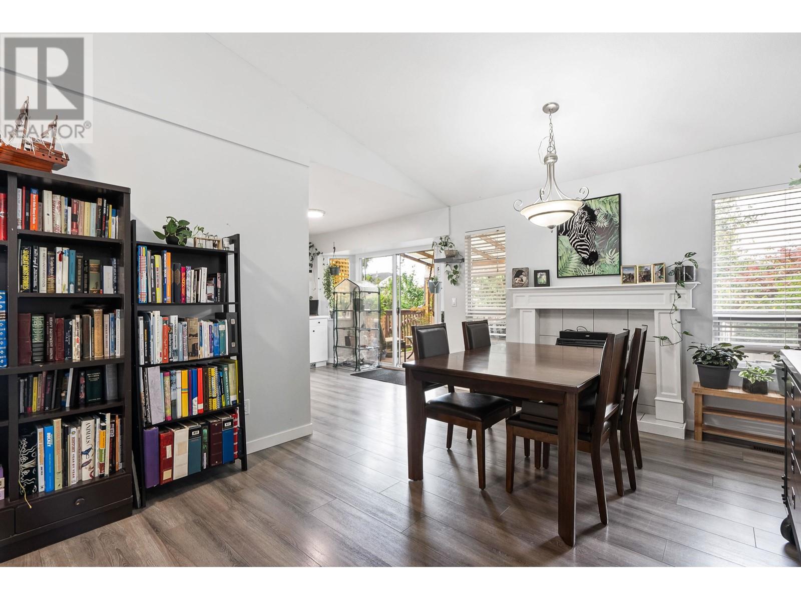12447 189a Street, Pitt Meadows, British Columbia  V3Y 2H2 - Photo 11 - R2824411