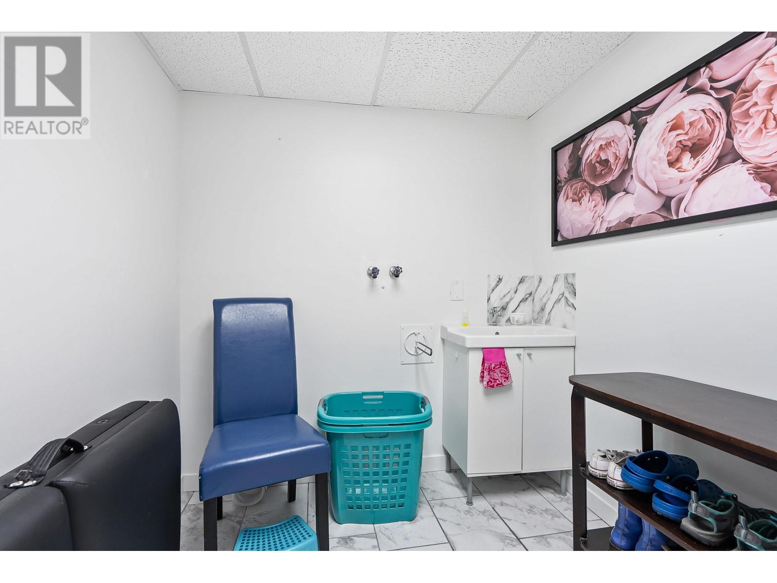 12447 189a Street, Pitt Meadows, British Columbia  V3Y 2H2 - Photo 28 - R2824411
