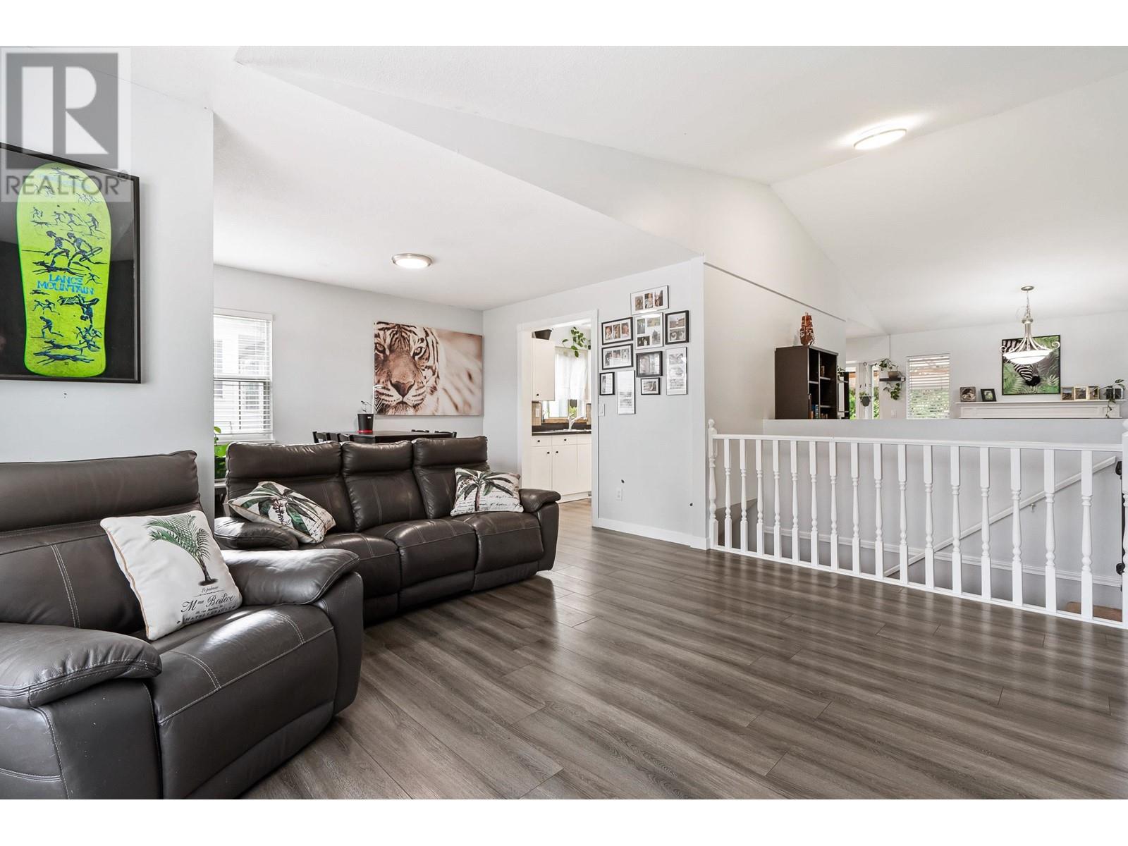 12447 189a Street, Pitt Meadows, British Columbia  V3Y 2H2 - Photo 5 - R2824411