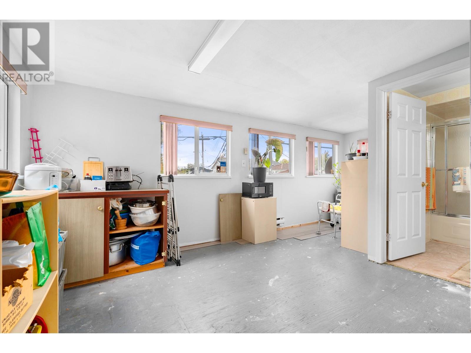 2976 School Avenue, Vancouver, British Columbia  V5R 5M5 - Photo 29 - R2824413