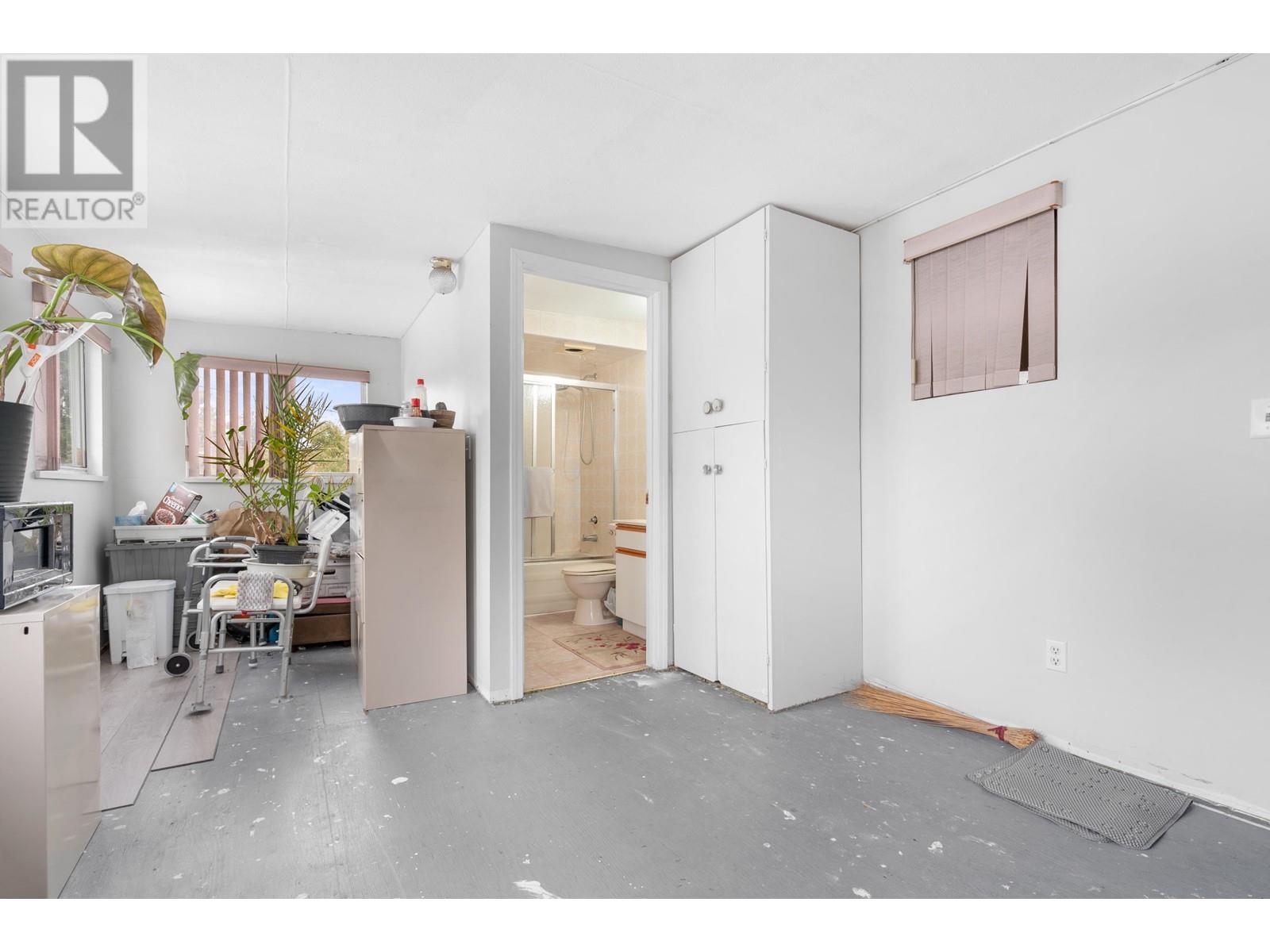 2976 School Avenue, Vancouver, British Columbia  V5R 5M5 - Photo 30 - R2824413