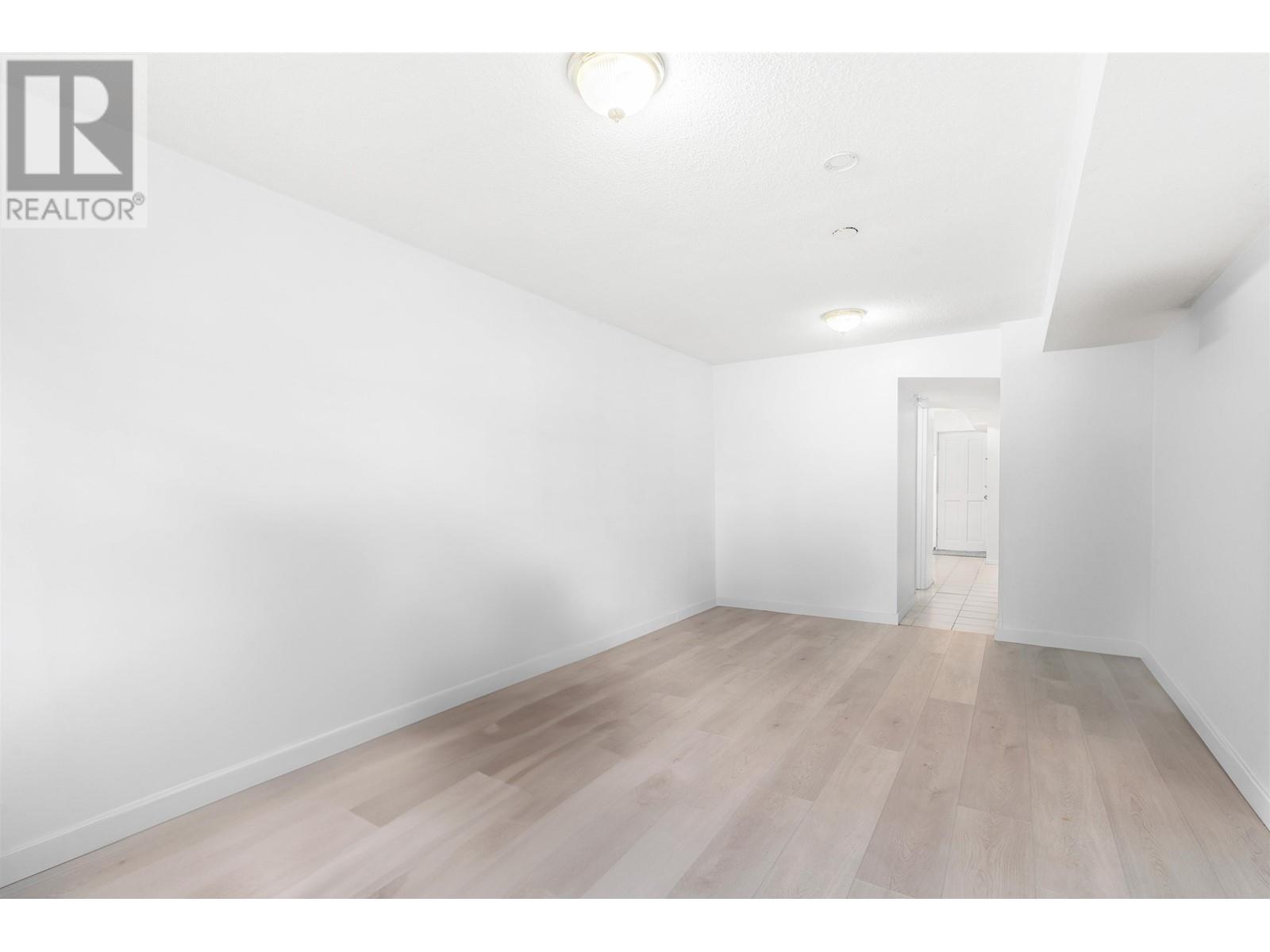 2976 School Avenue, Vancouver, British Columbia  V5R 5M5 - Photo 6 - R2824413