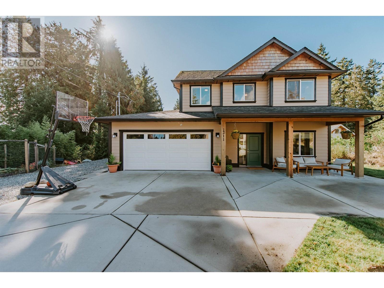 1211 Grandview Road, Gibsons, British Columbia  V0N 1V3 - Photo 40 - R2824438