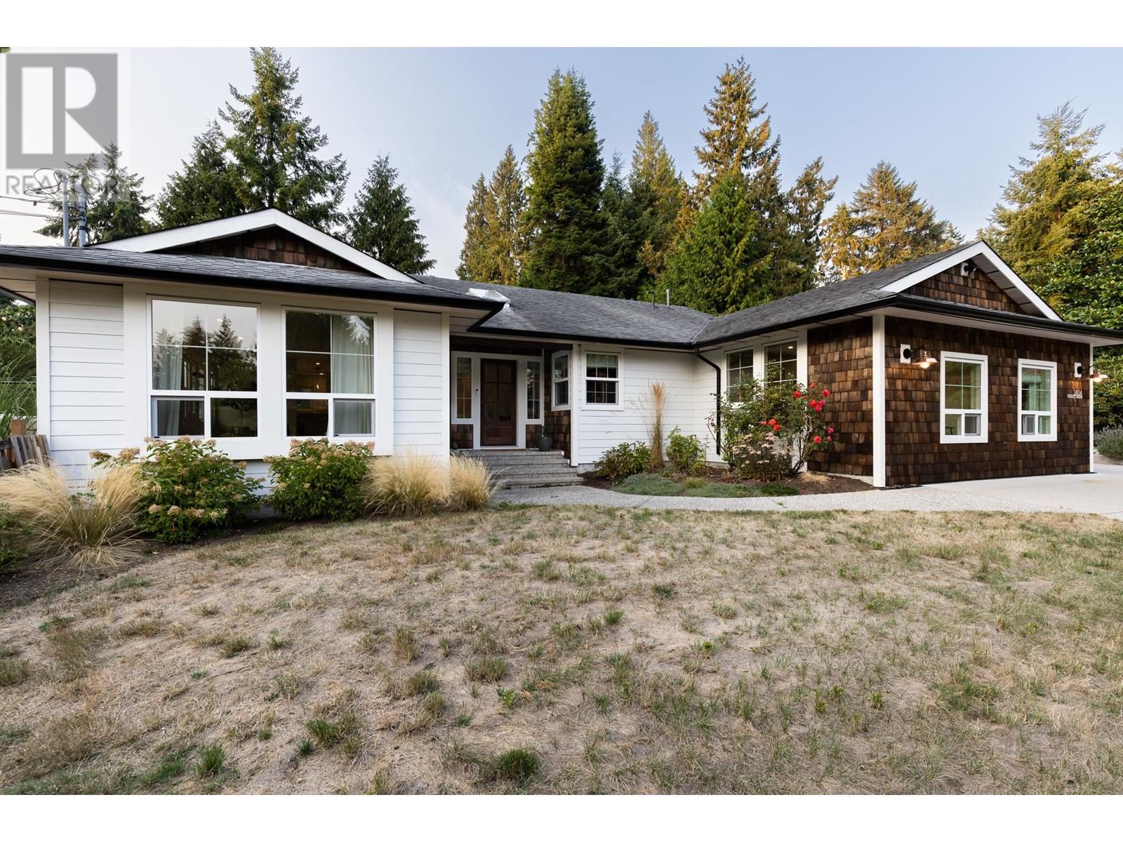 3404 Kraus Road, Roberts Creek, British Columbia  V0N 2W2 - Photo 22 - R2824444