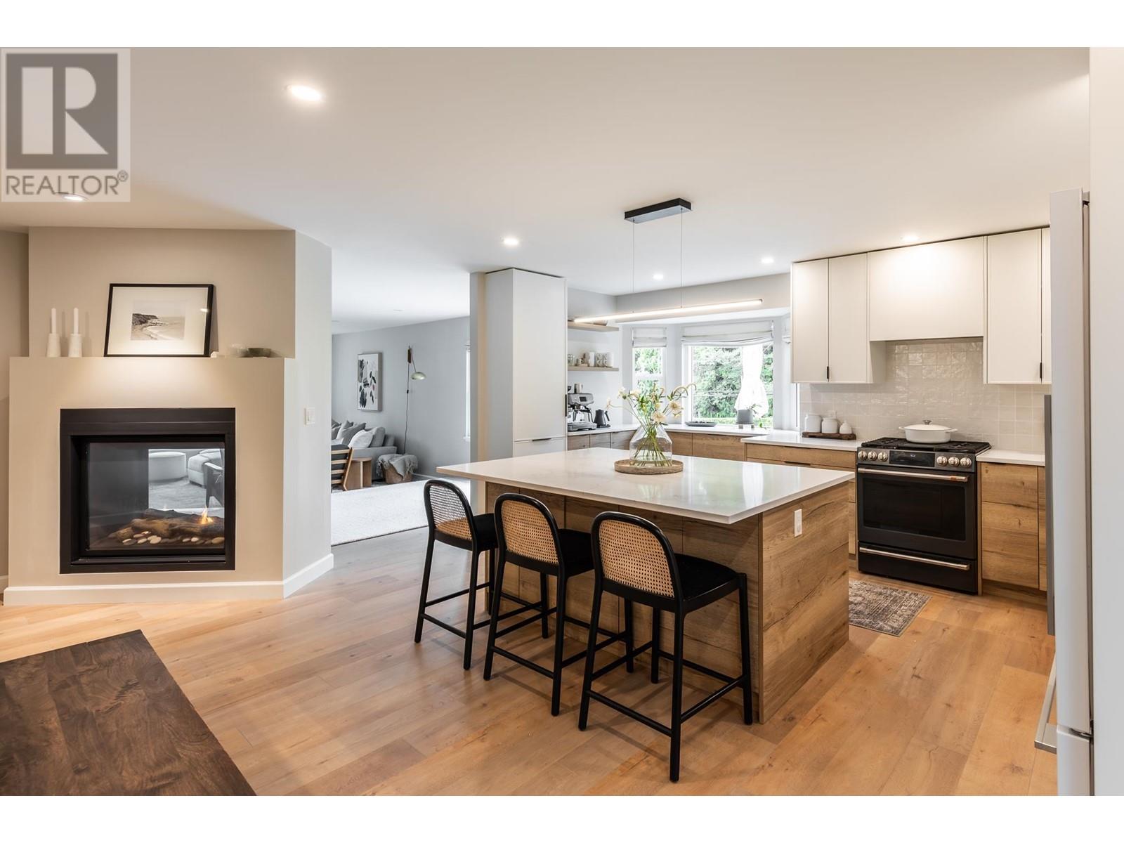 3404 Kraus Road, Roberts Creek, British Columbia  V0N 2W2 - Photo 5 - R2824444