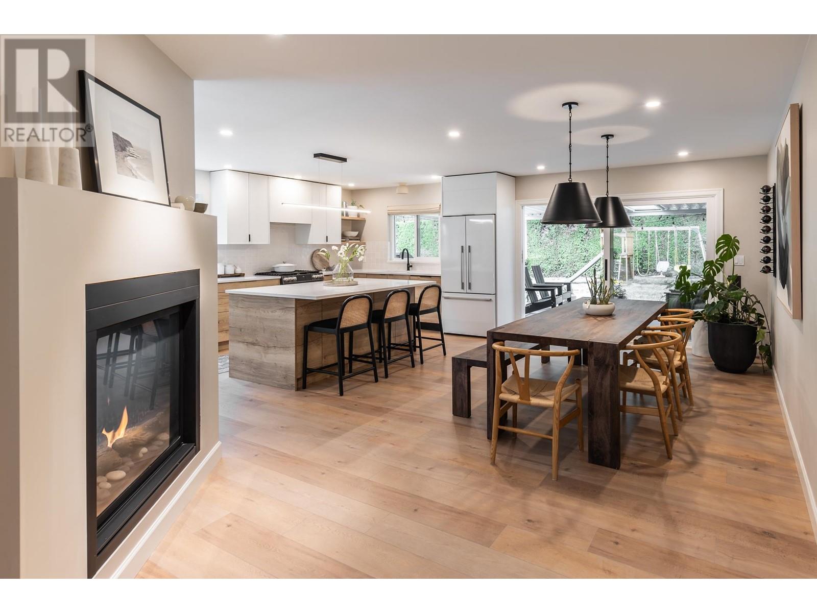 3404 Kraus Road, Roberts Creek, British Columbia  V0N 2W2 - Photo 6 - R2824444