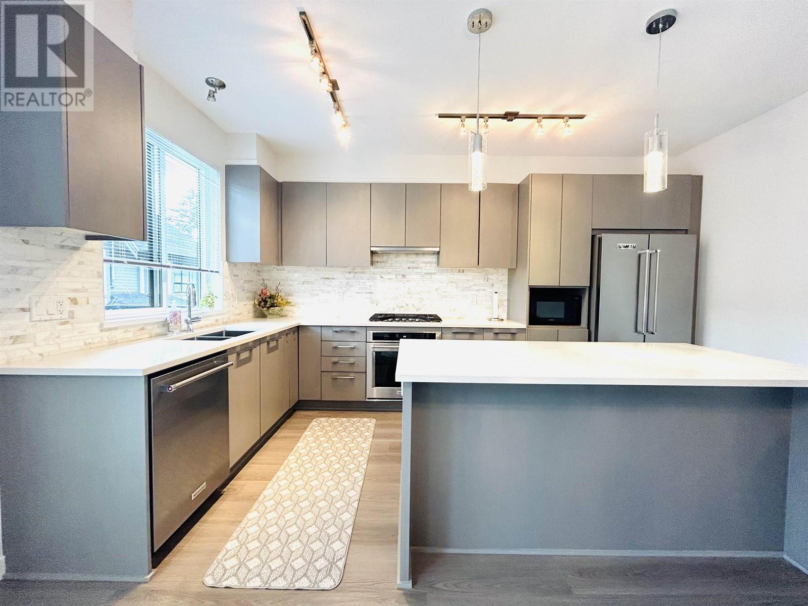 136 3500 Burke Village Promenade, Coquitlam, British Columbia  V3E 0N2 - Photo 8 - R2824427