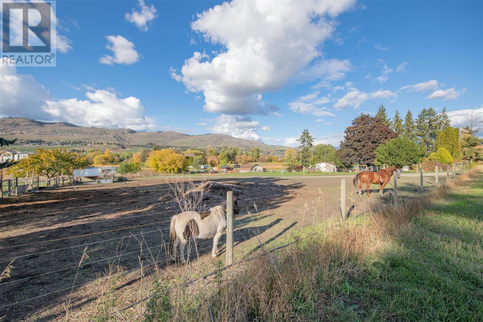 6177 Okanagan Avenue Vernon Photo 8