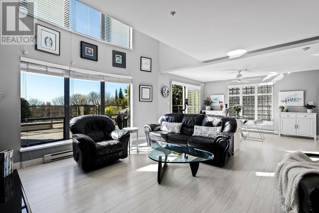 12 2150 SE MARINE DRIVE, vancouver, British Columbia