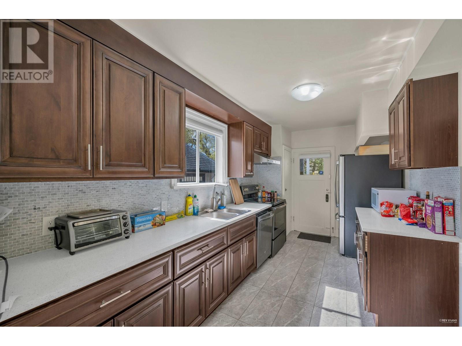 6575 Lime Street, Vancouver, British Columbia  V6P 5V7 - Photo 10 - R2824463