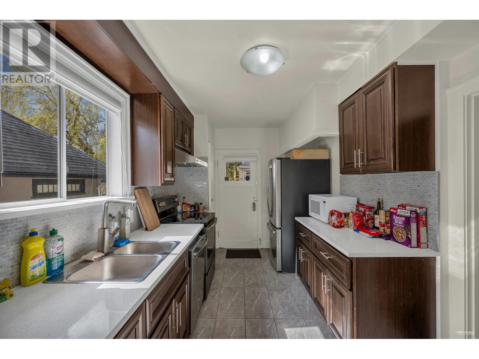 6575 Lime Street, Vancouver, British Columbia  V6P 5V7 - Photo 12 - R2824463