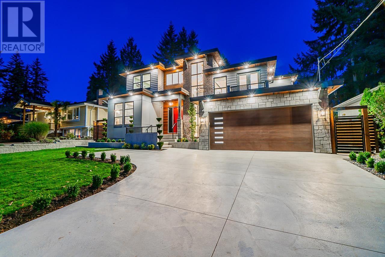 427 Trinity Street, Coquitlam, British Columbia  V3K 5N4 - Photo 2 - R2824437