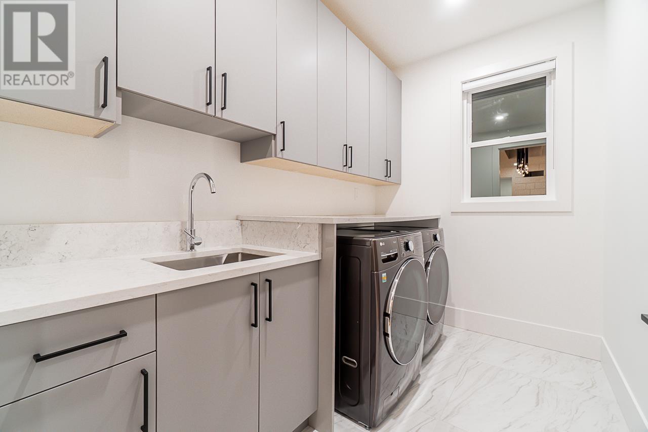 427 Trinity Street, Coquitlam, British Columbia  V3K 5N4 - Photo 25 - R2824437