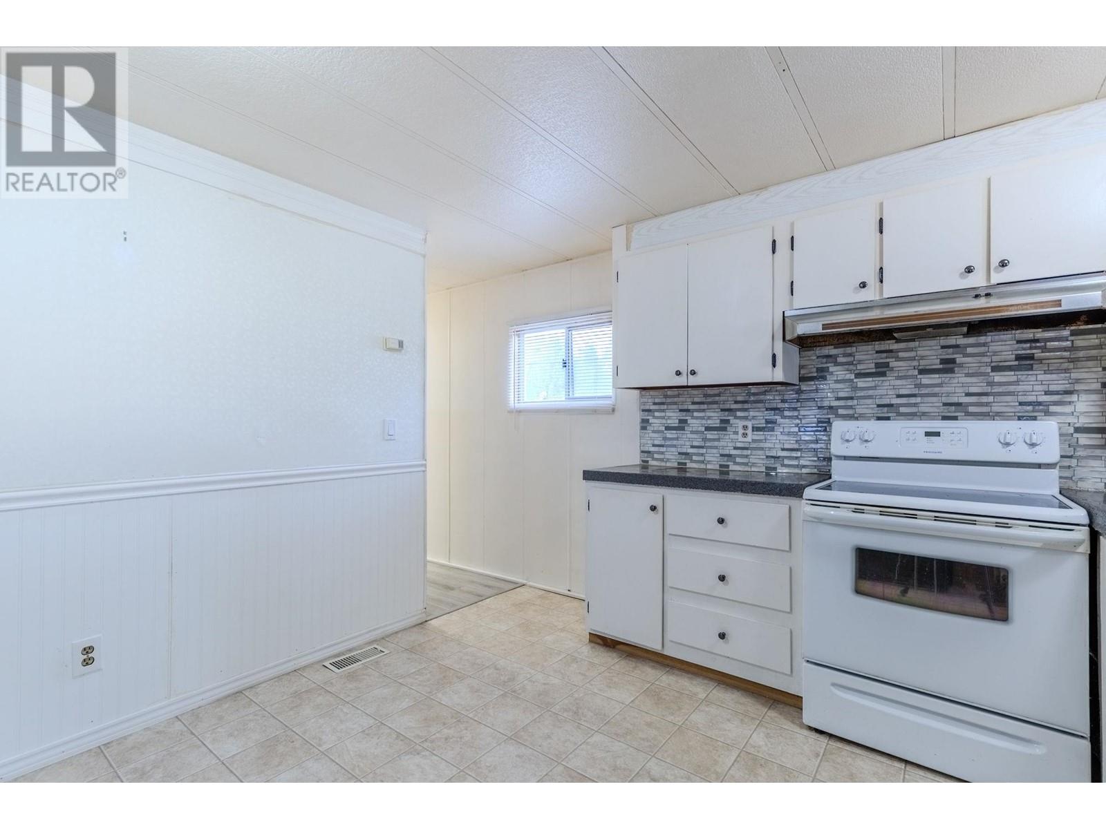 17 21163 Lougheed Highway, Maple Ridge, British Columbia  V2X 2R4 - Photo 11 - R2824013