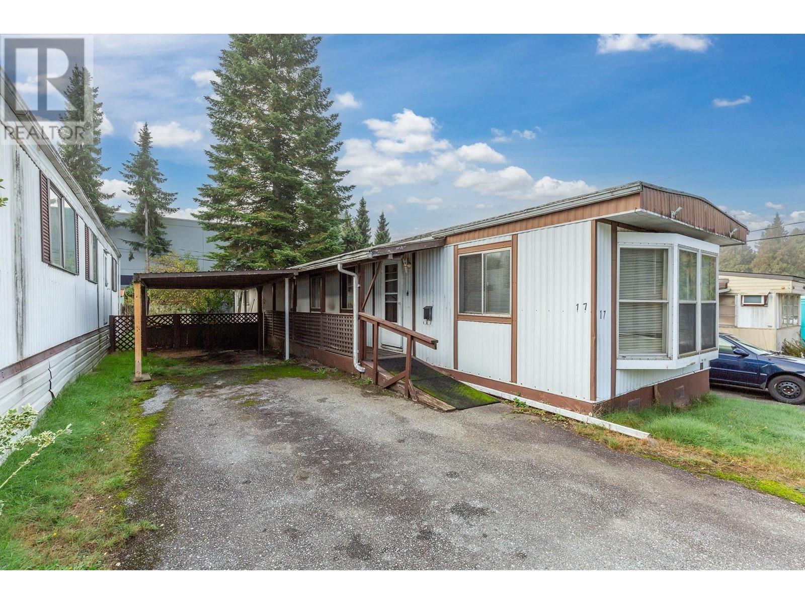 17 21163 Lougheed Highway, Maple Ridge, British Columbia  V2X 2R4 - Photo 3 - R2824013