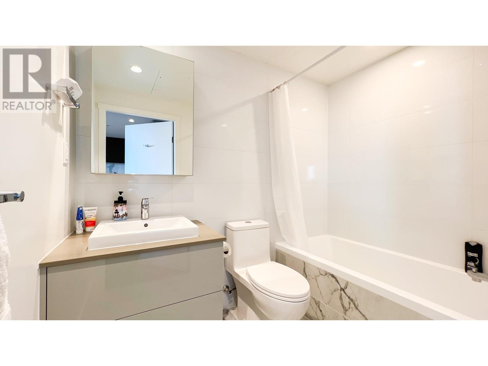 1904 1632 Lions Gate Lane, North Vancouver, British Columbia  V7P 3B4 - Photo 18 - R2823090