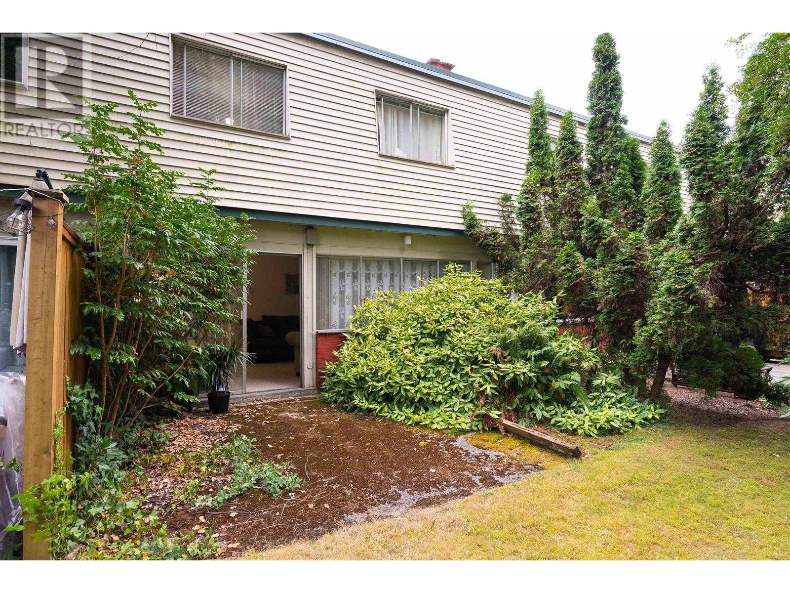2745 WESTVIEW DRIVE, north vancouver, British Columbia