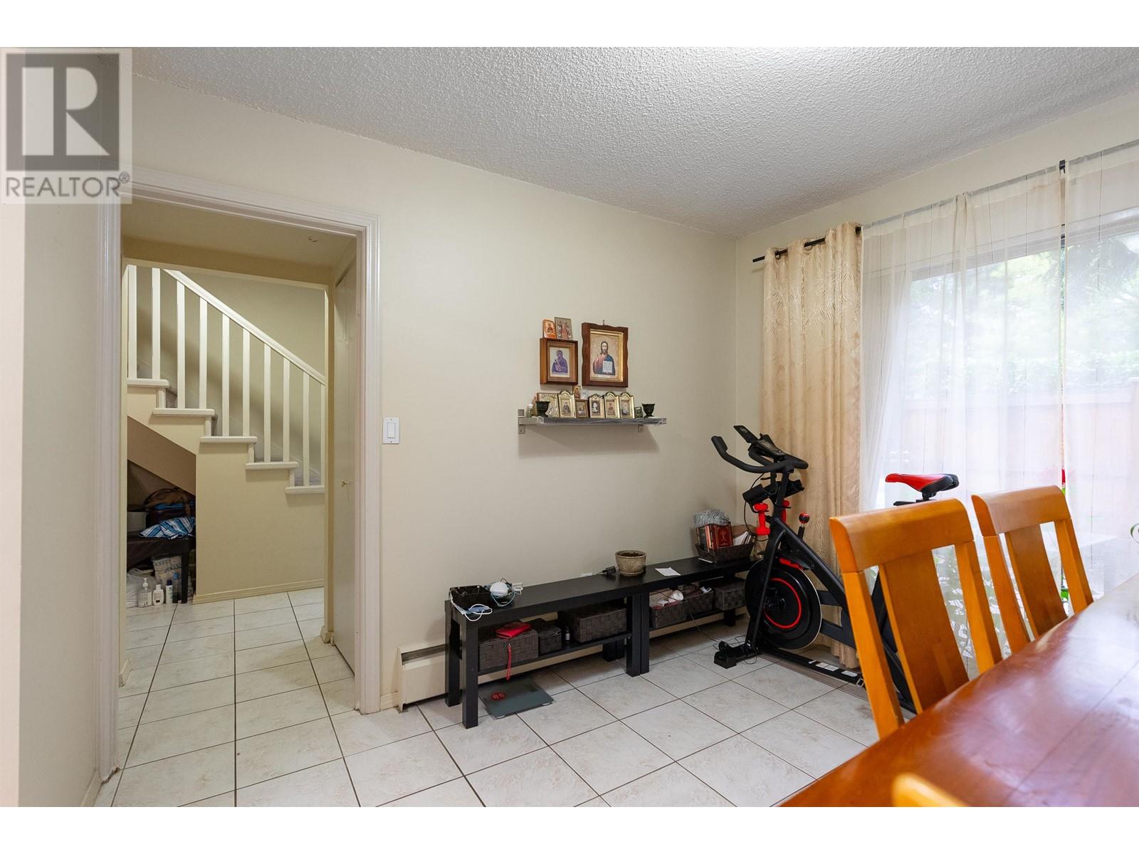 2745 Westview Drive, North Vancouver, British Columbia  V7N 3X9 - Photo 11 - R2824549