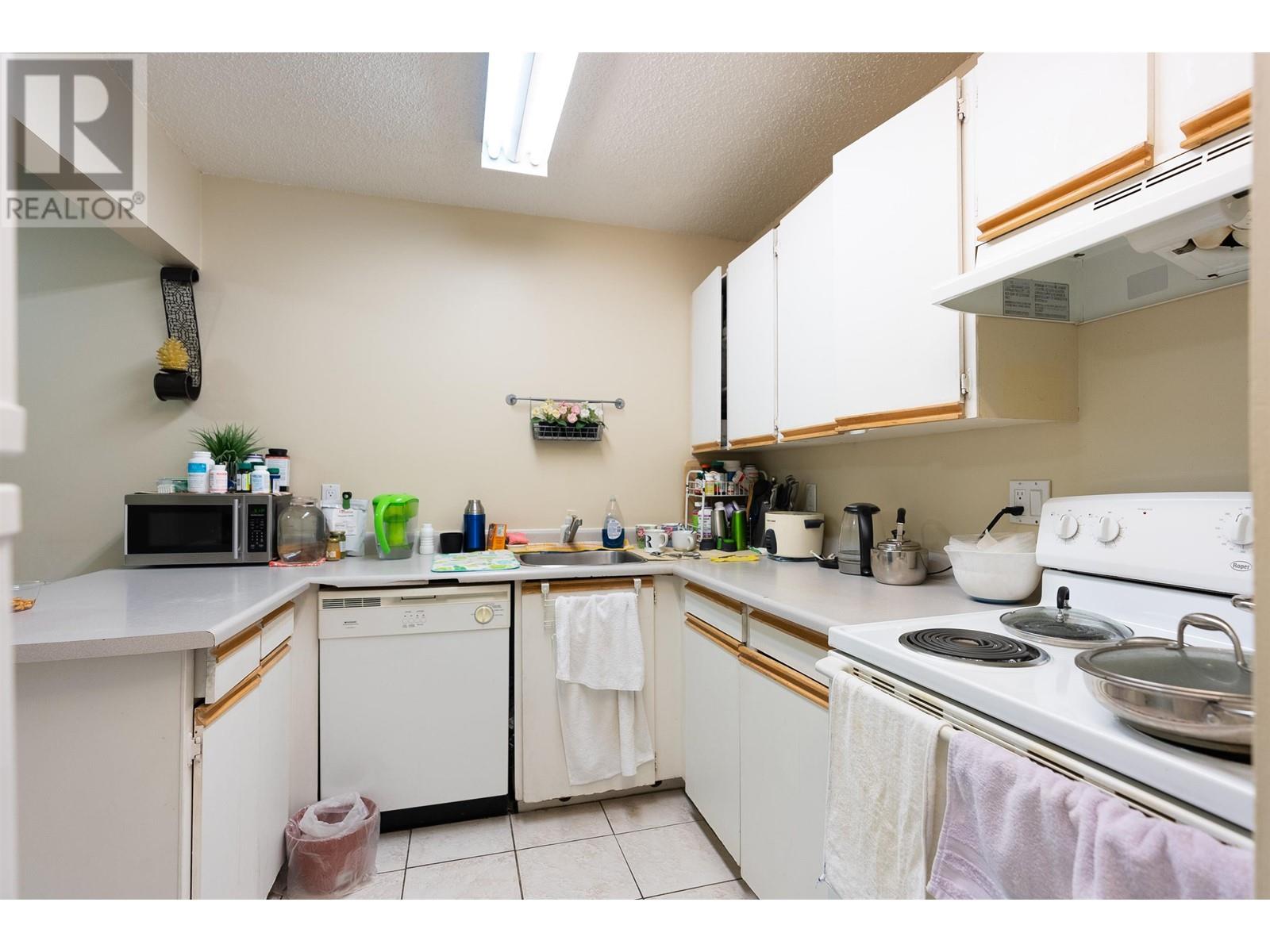 2745 Westview Drive, North Vancouver, British Columbia  V7N 3X9 - Photo 14 - R2824549