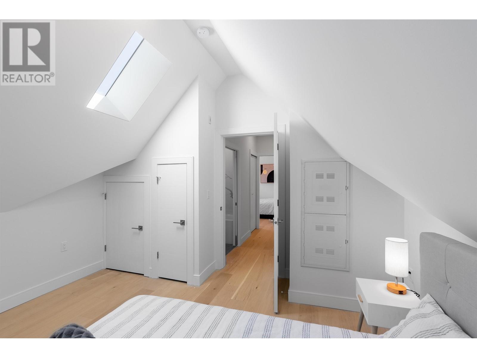 814 E 51st Avenue, Vancouver, British Columbia  V5X 1E5 - Photo 16 - R2824556