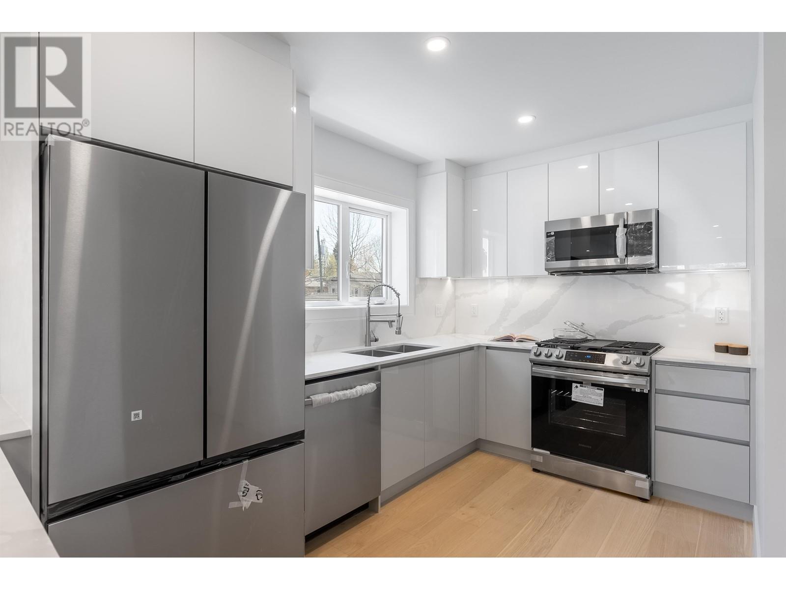 814 E 51st Avenue, Vancouver, British Columbia  V5X 1E5 - Photo 5 - R2824556