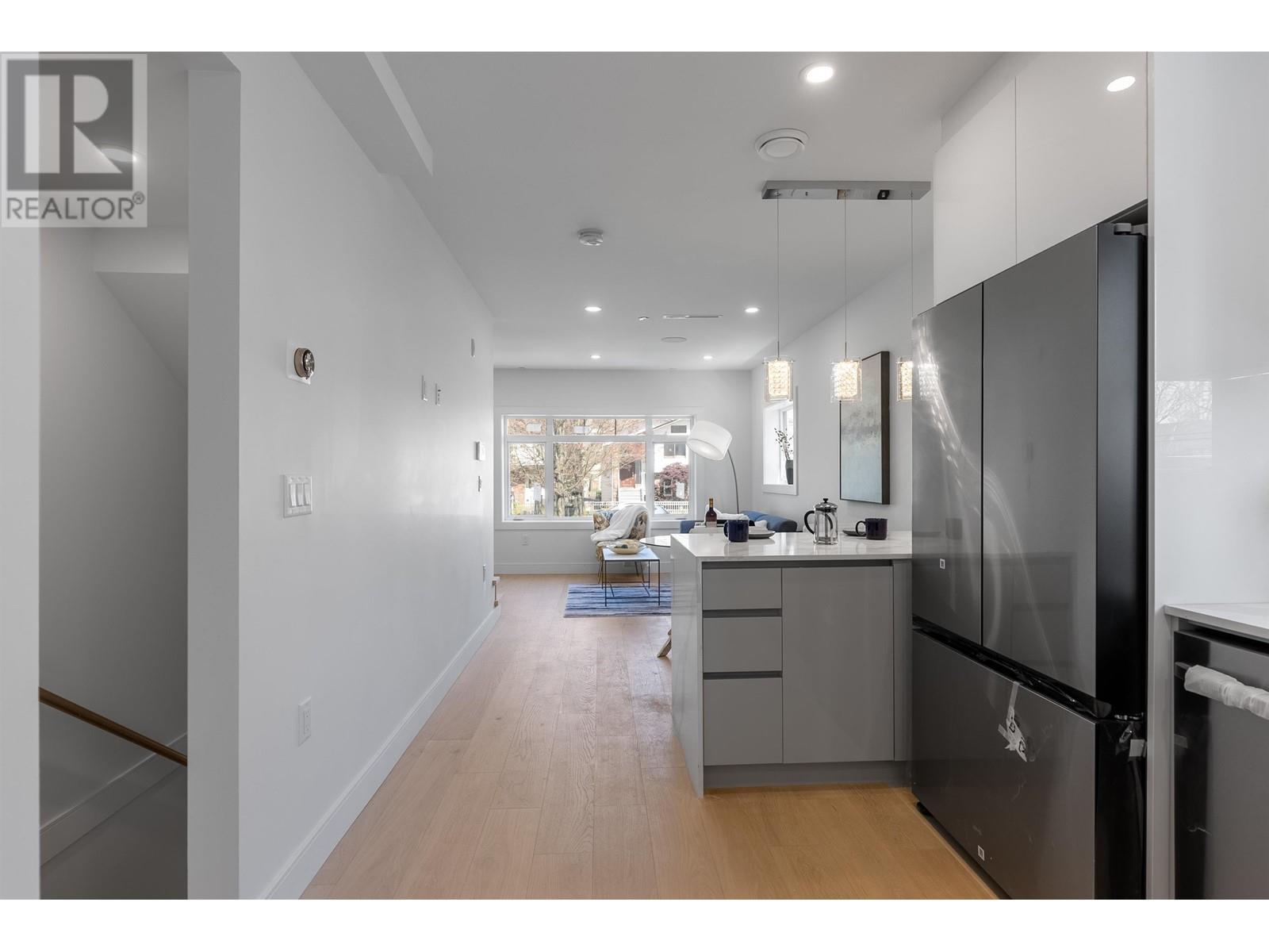 814 E 51st Avenue, Vancouver, British Columbia  V5X 1E5 - Photo 6 - R2824556