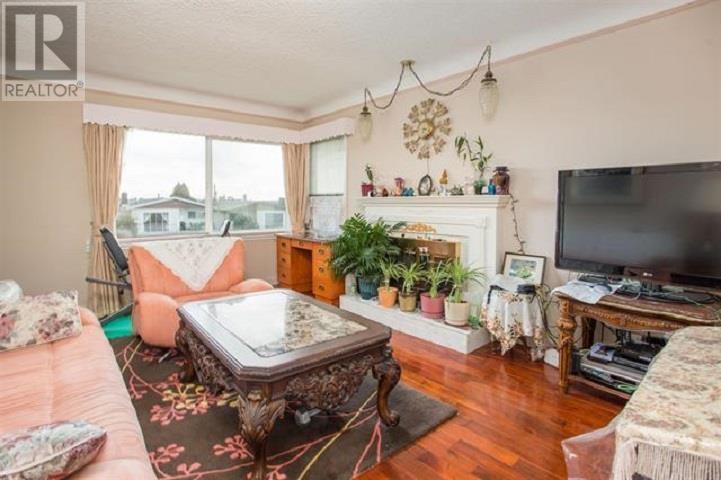 2939 E 6th Avenue, Vancouver, British Columbia  V5M 1R9 - Photo 2 - R2824578
