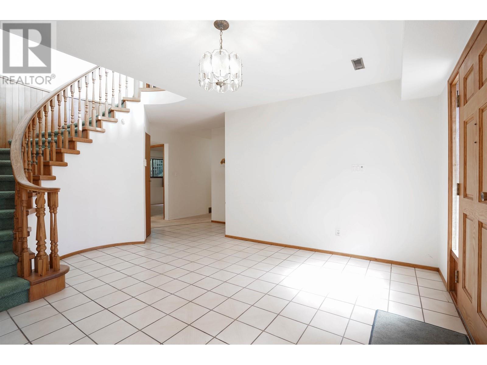 1335 Palmerston Avenue, West Vancouver, British Columbia  V7T 2H8 - Photo 4 - R2823852