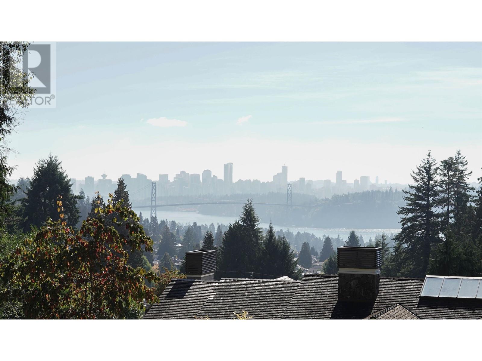 1335 PALMERSTON AVENUE, west vancouver, British Columbia