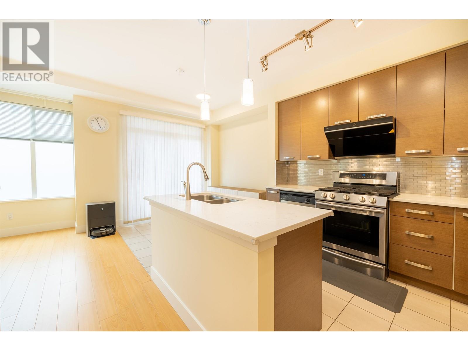 959 W 59th Avenue, Vancouver, British Columbia  V6P 1X8 - Photo 10 - R2824433