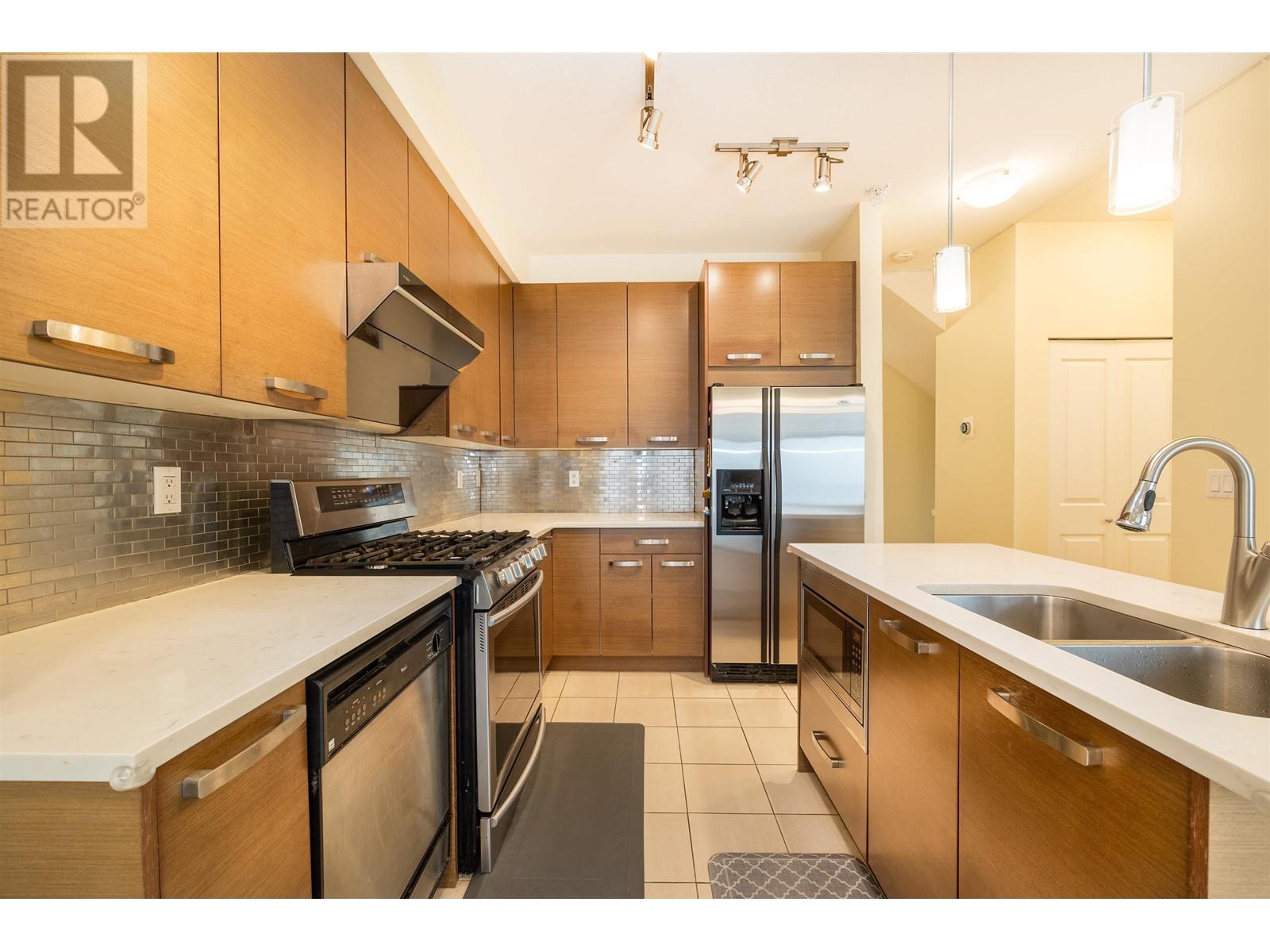 959 W 59th Avenue, Vancouver, British Columbia  V6P 1X8 - Photo 13 - R2824433