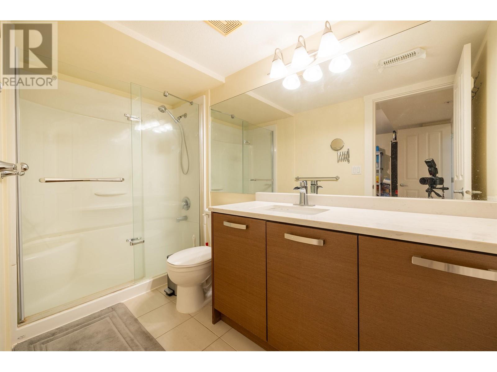 959 W 59th Avenue, Vancouver, British Columbia  V6P 1X8 - Photo 28 - R2824433