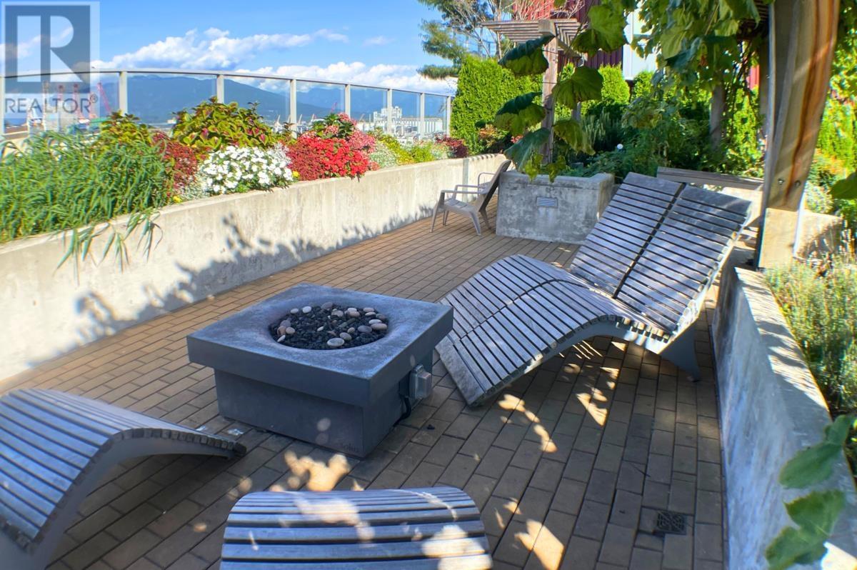 Ph4 955 E Hastings Street, Vancouver, British Columbia  V6A 0G8 - Photo 19 - R2824587