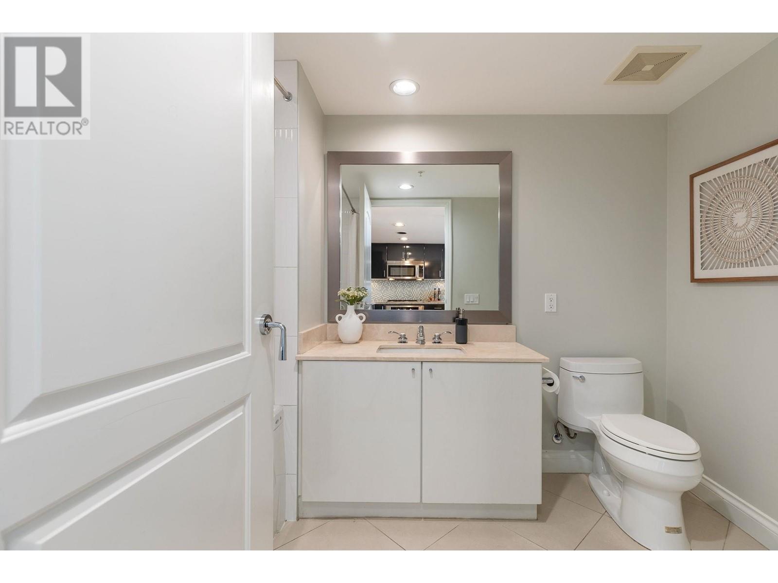 606 133 E Esplanade Street, North Vancouver, British Columbia  V7L 1A1 - Photo 11 - R2824629