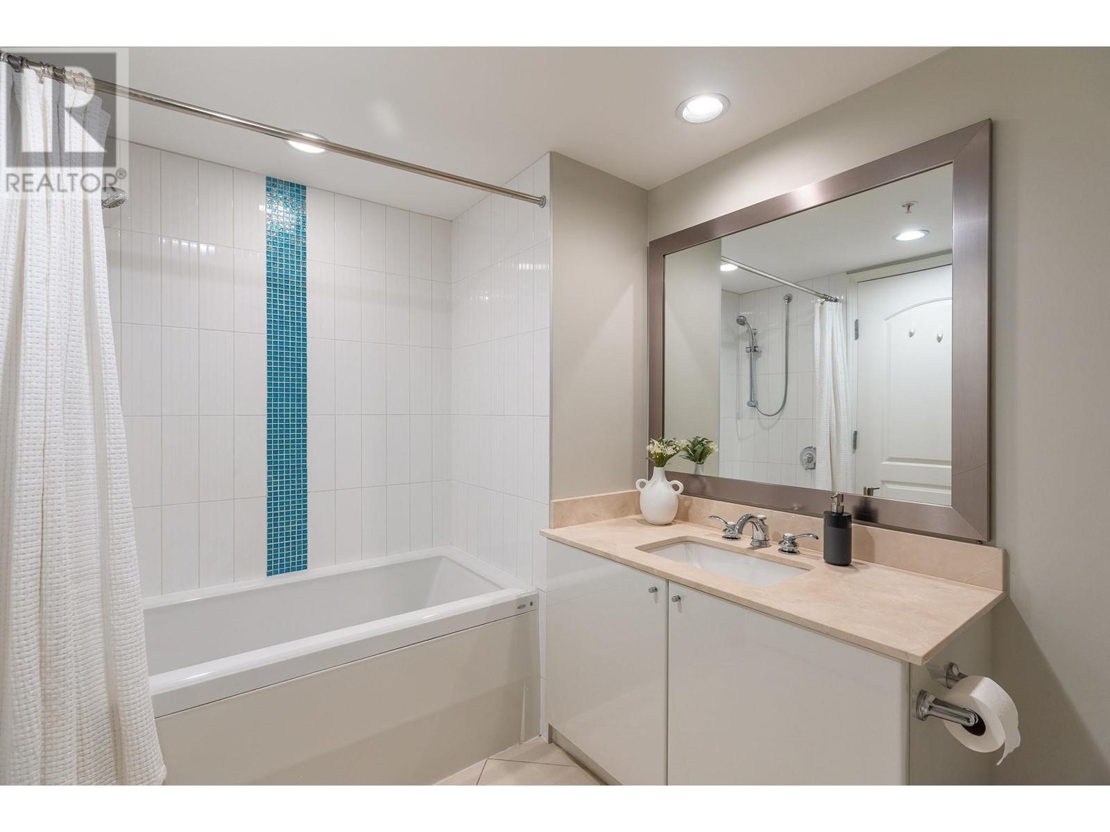 606 133 E Esplanade Street, North Vancouver, British Columbia  V7L 1A1 - Photo 12 - R2824629