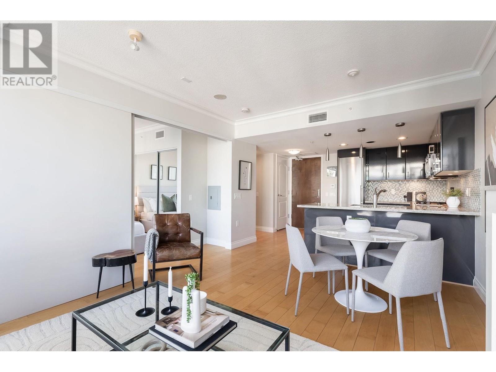 606 133 E Esplanade Street, North Vancouver, British Columbia  V7L 1A1 - Photo 4 - R2824629