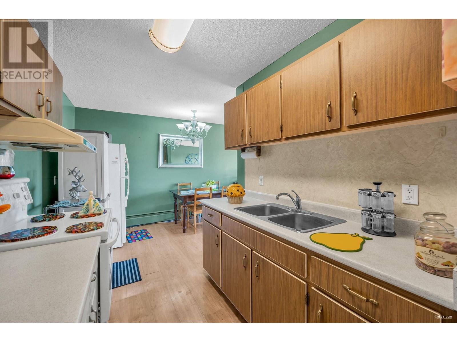 301 8060 Ryan Road, Richmond, British Columbia  V7A 2E5 - Photo 12 - R2824639