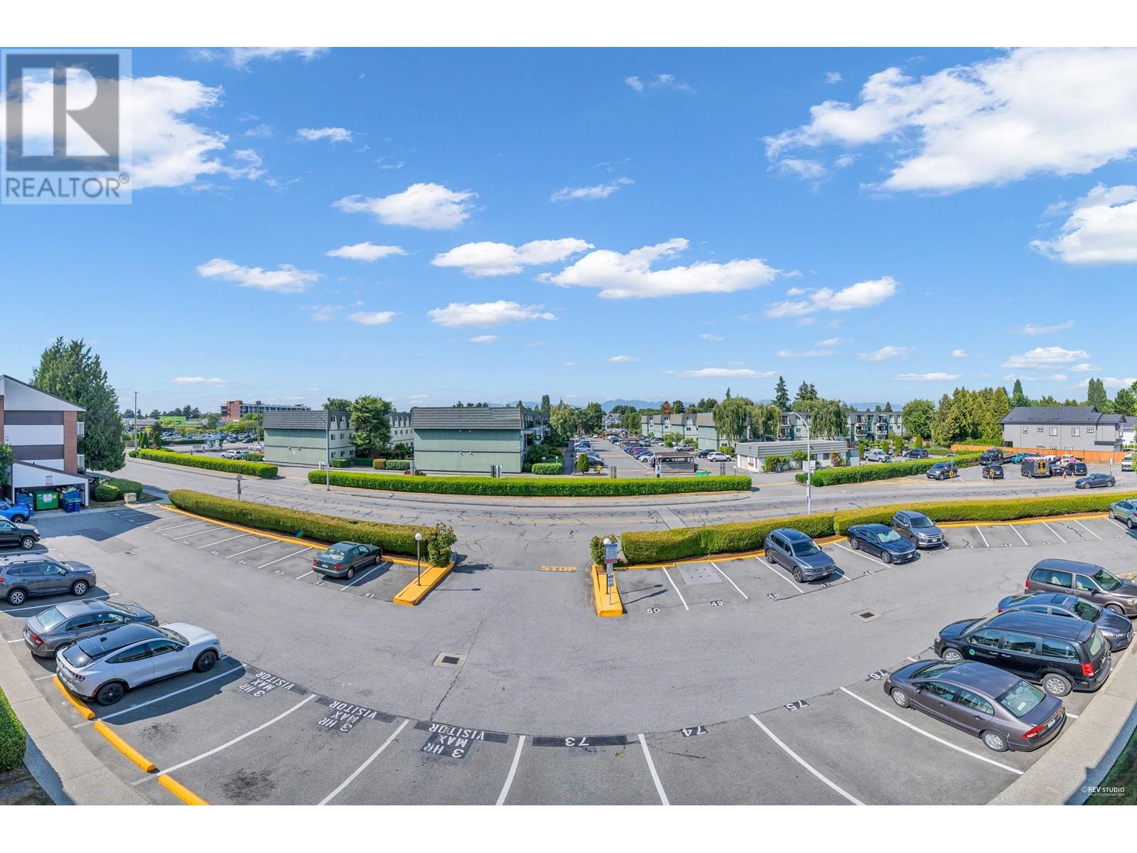 301 8060 Ryan Road, Richmond, British Columbia  V7A 2E5 - Photo 2 - R2824639
