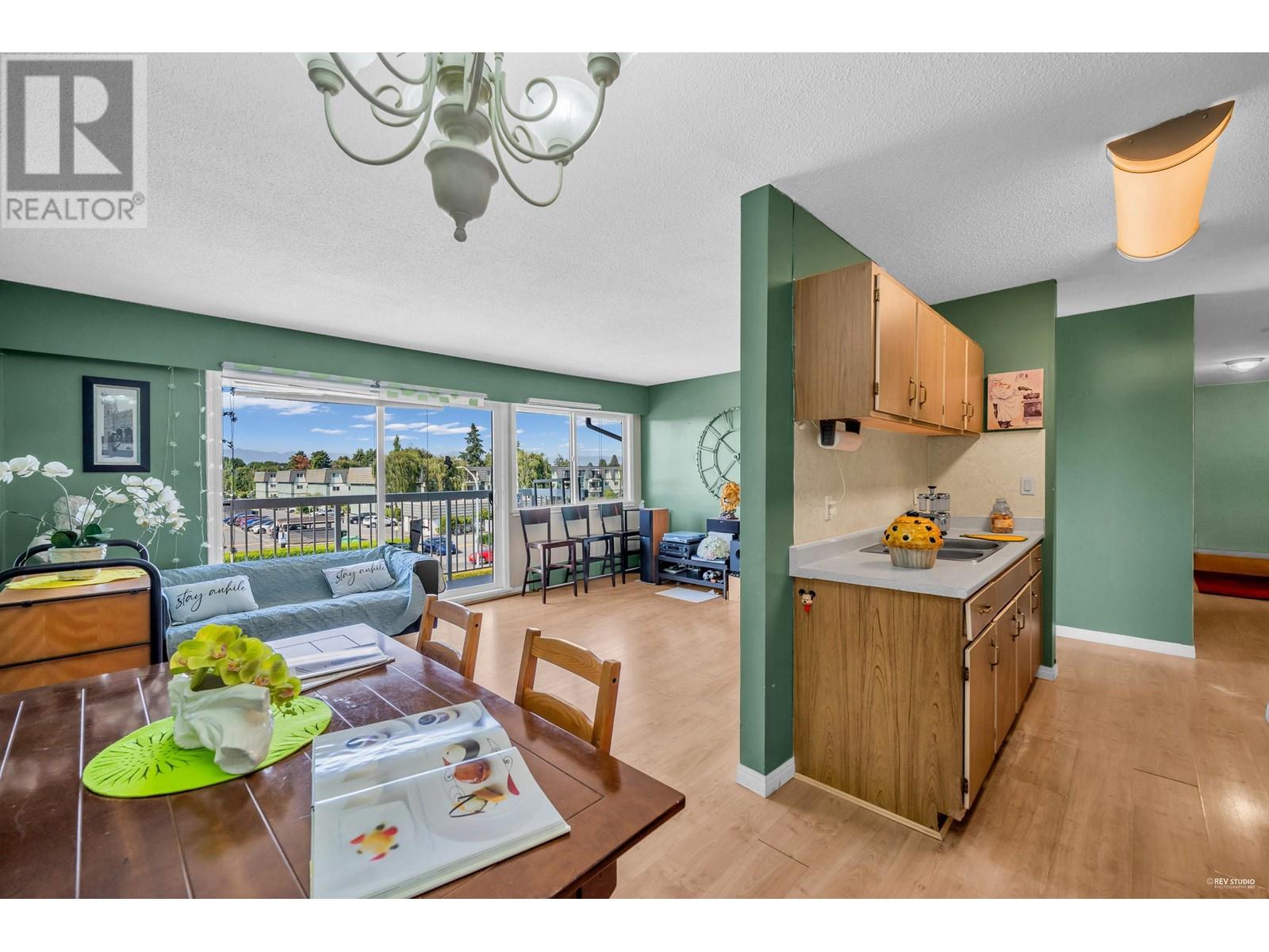 301 8060 Ryan Road, Richmond, British Columbia  V7A 2E5 - Photo 8 - R2824639