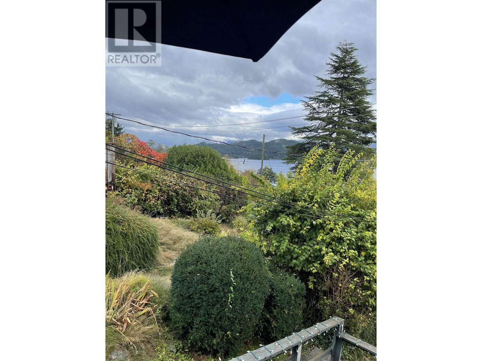 515 S Fletcher Road, Gibsons, British Columbia  V0N 1V0 - Photo 5 - R2824640