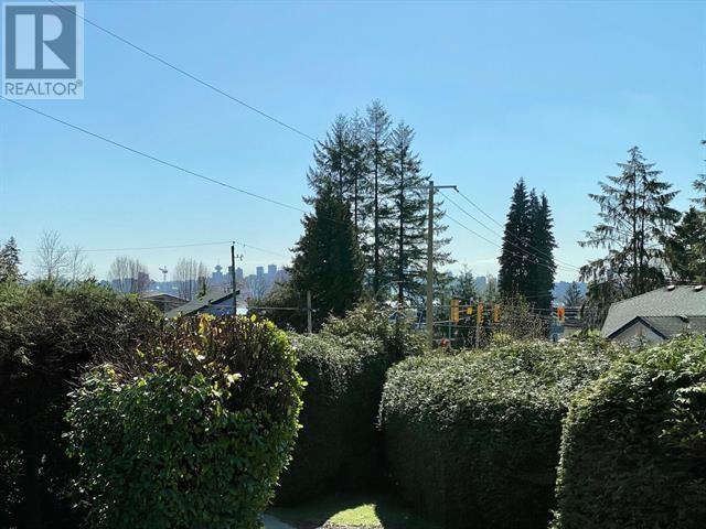 1837 Larson Road, North Vancouver, British Columbia  V7M 2Z7 - Photo 31 - R2824553