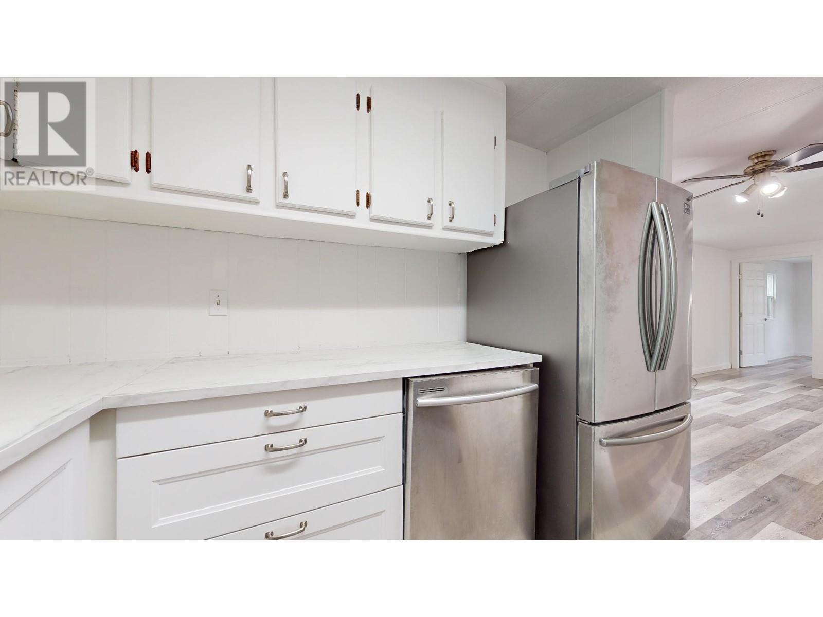 98 1830 Mamquam Road, Squamish, British Columbia  V0N 1T0 - Photo 3 - R2824642