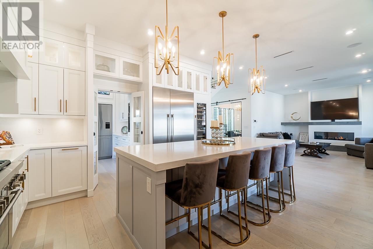 8481 11th Avenue, Burnaby, British Columbia  V3N 2P5 - Photo 11 - R2823527